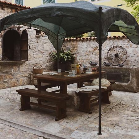Scardona Rustica, Bed & Breakfast With Jacuzzi, Bbq And Free Parking In Skradin, Krka Διαμέρισμα Εξωτερικό φωτογραφία