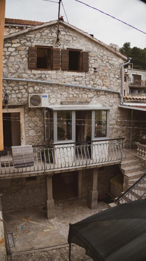 Scardona Rustica, Bed & Breakfast With Jacuzzi, Bbq And Free Parking In Skradin, Krka Διαμέρισμα Εξωτερικό φωτογραφία