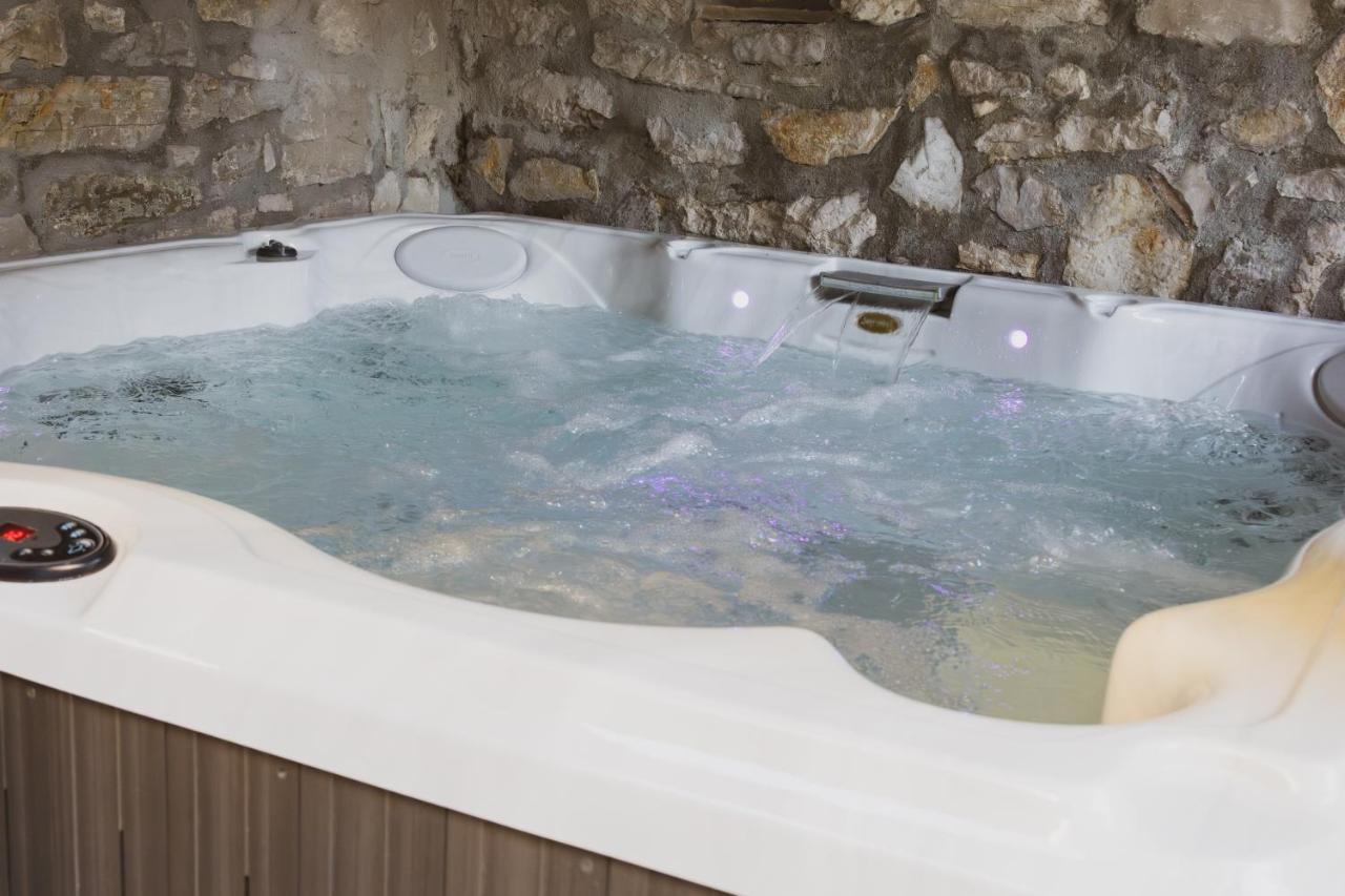 Scardona Rustica, Bed & Breakfast With Jacuzzi, Bbq And Free Parking In Skradin, Krka Διαμέρισμα Εξωτερικό φωτογραφία