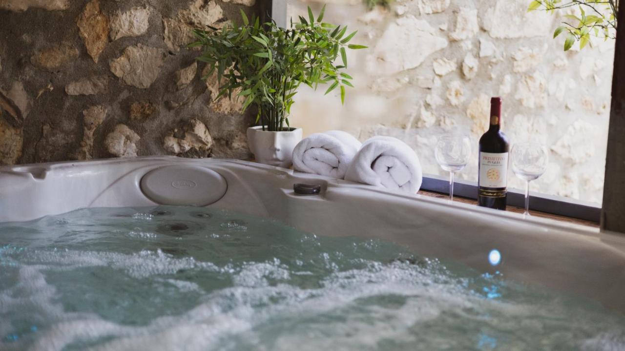 Scardona Rustica, Bed & Breakfast With Jacuzzi, Bbq And Free Parking In Skradin, Krka Διαμέρισμα Εξωτερικό φωτογραφία